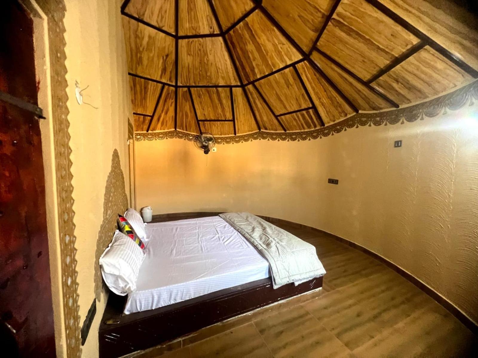 The Kutch House Hotel Bhudzs Kültér fotó