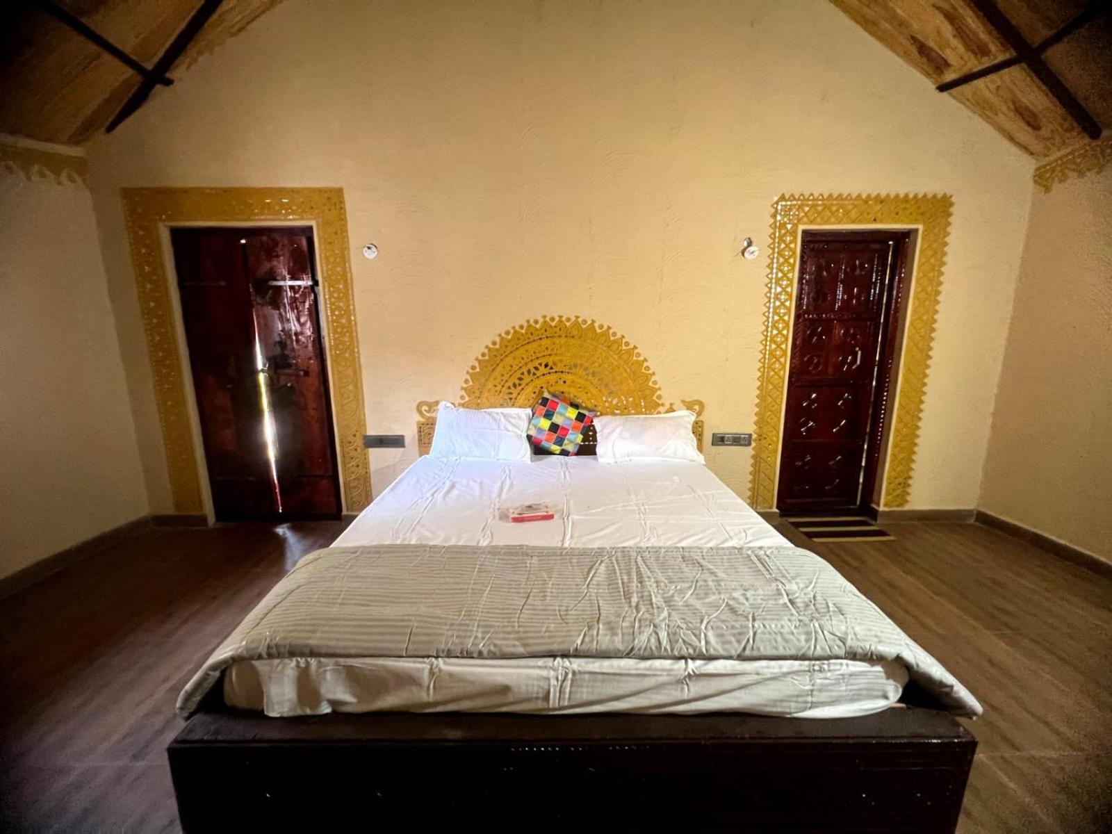 The Kutch House Hotel Bhudzs Kültér fotó